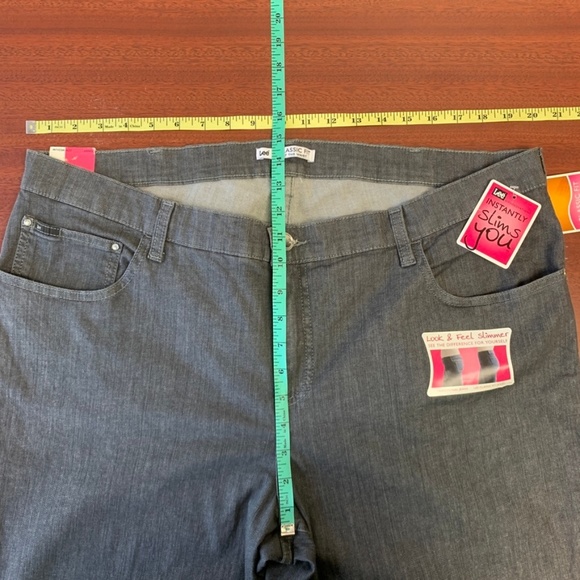 Lee Classic Fit - Picture 2 of 8